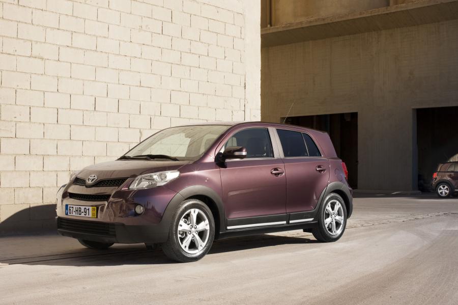  Toyota Urban Cruiser 2009 года  (фото 52 из 113)